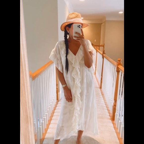 H&M Other - WHITE FLORAL COVER UP